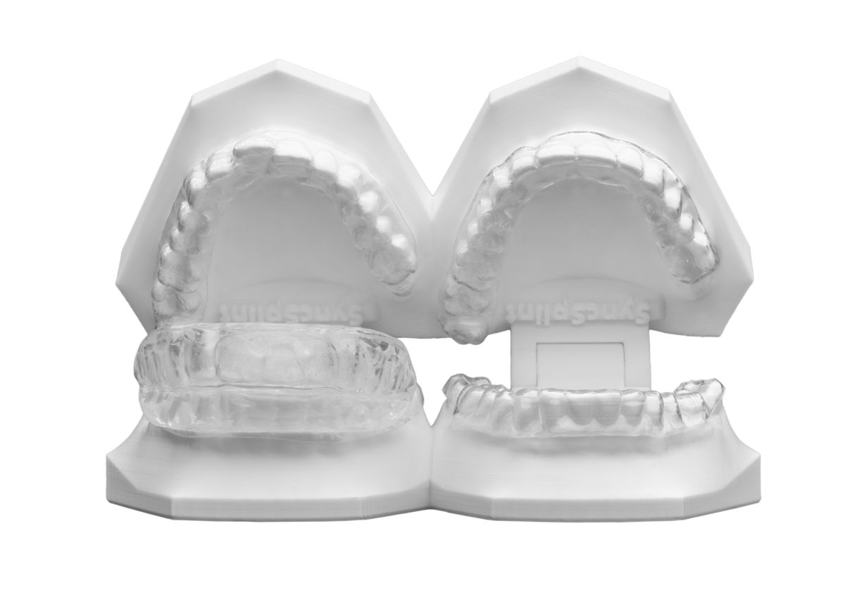 SyncSplint_aligners_initial_adjustment Aligners Initial Adjustment With SyncSplint